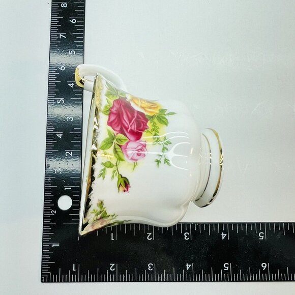 Royal Albert OLD COUNTRY Roses Cup &Saucer Set Porcelain Fine Bone China England - Picture 12 of 16